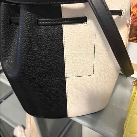 Michael Kors Two-Tone Black and White Shoulder Bag - Picture 2 of 4